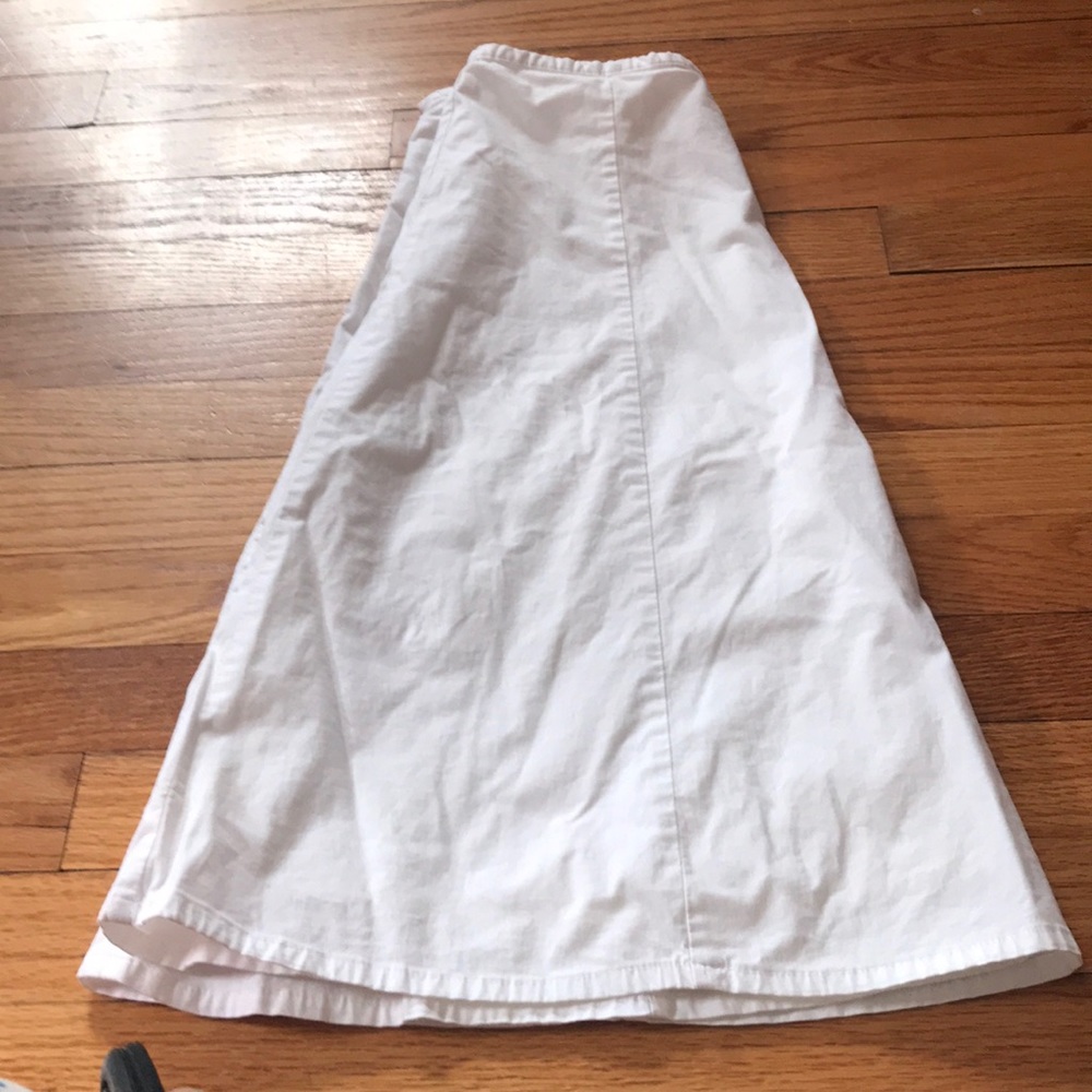 Gap a line summer skirt.